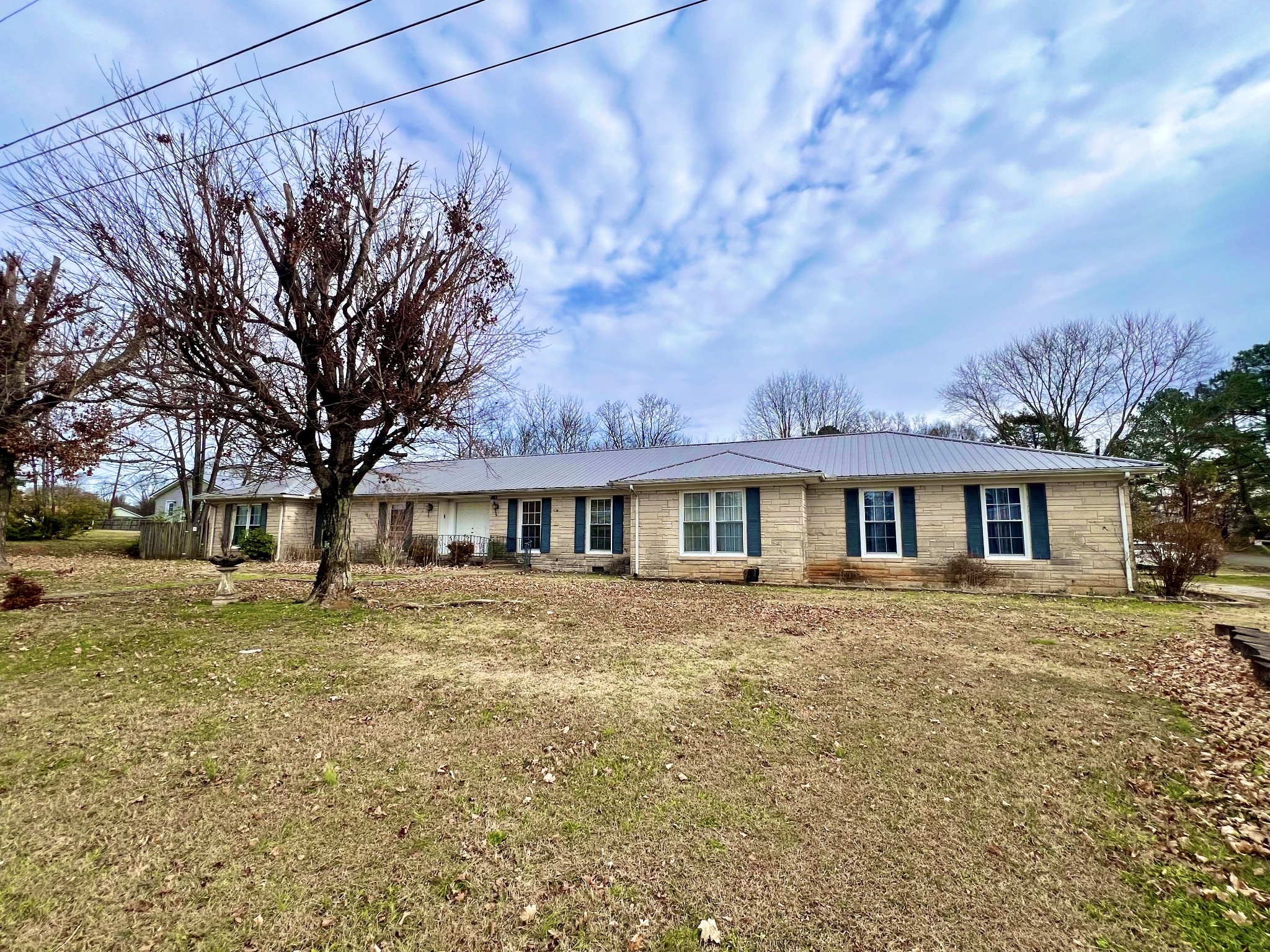1100 Buffalo Road Lawrenceburg, TN 38464 - Photo 2 of 56 front view of a house with a yard