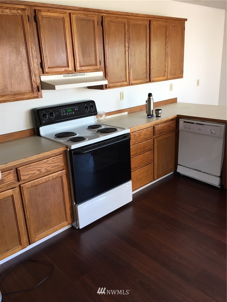 435 Renton Avenue South Renton, WA 98057 - Photo 4 of 20