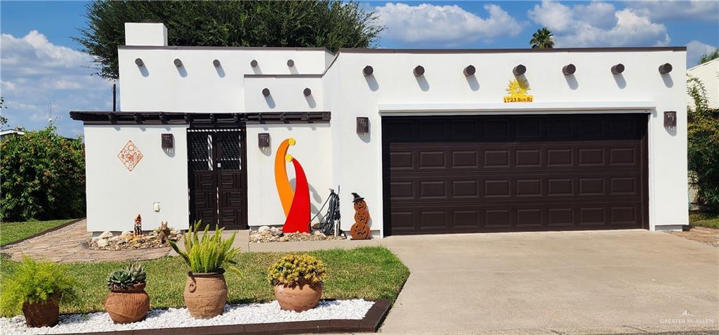 1723 Sun Street Mission, TX 78572 - Photo 1 of 1 a view of small house with a outdoor space