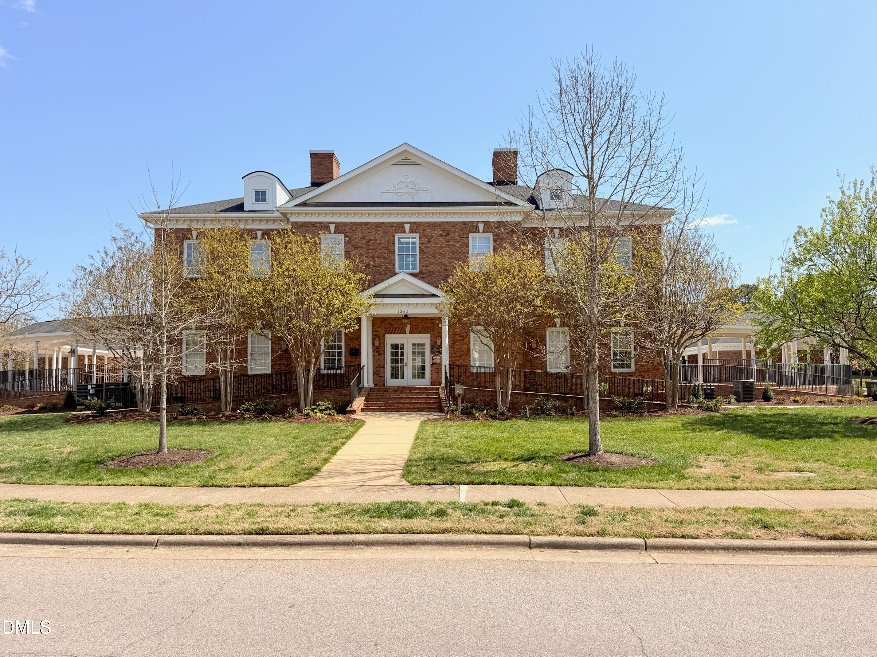 847 Historian Street Raleigh, NC 27603 - Photo 36 of 52 847 Histiorian St_www.scalaphotography.c