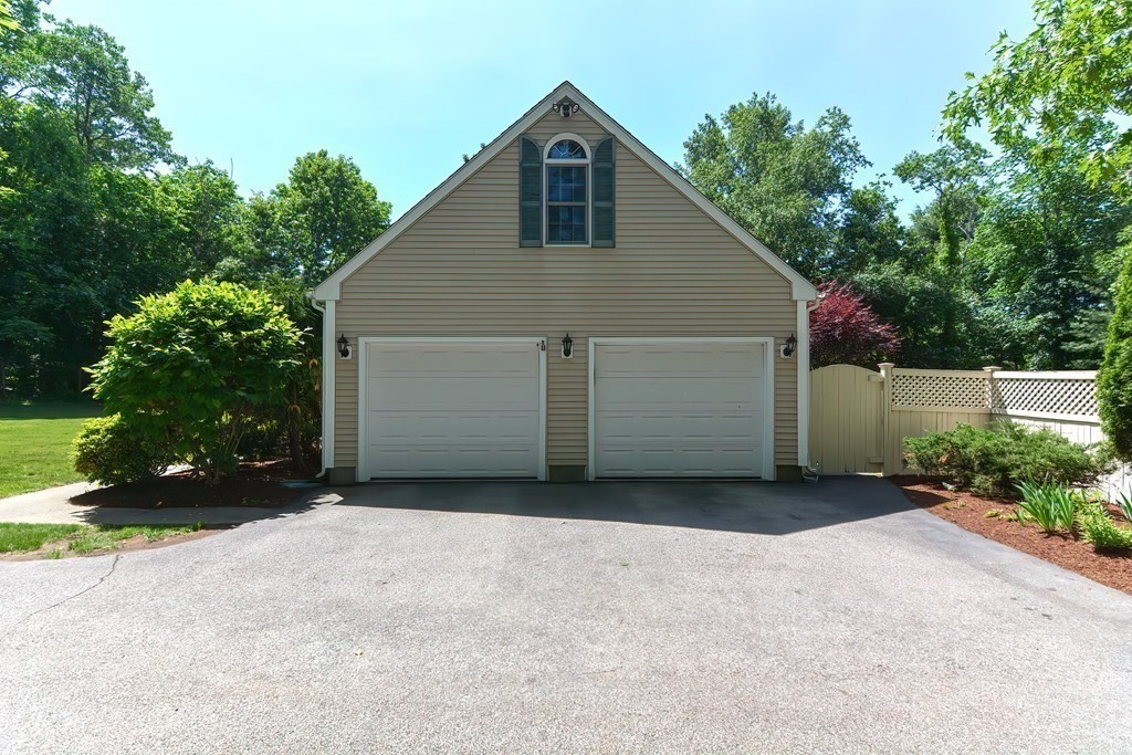 209 Brookfield Road Sturbridge, MA 01518 - Photo 41 of 41 Gallery Image 41