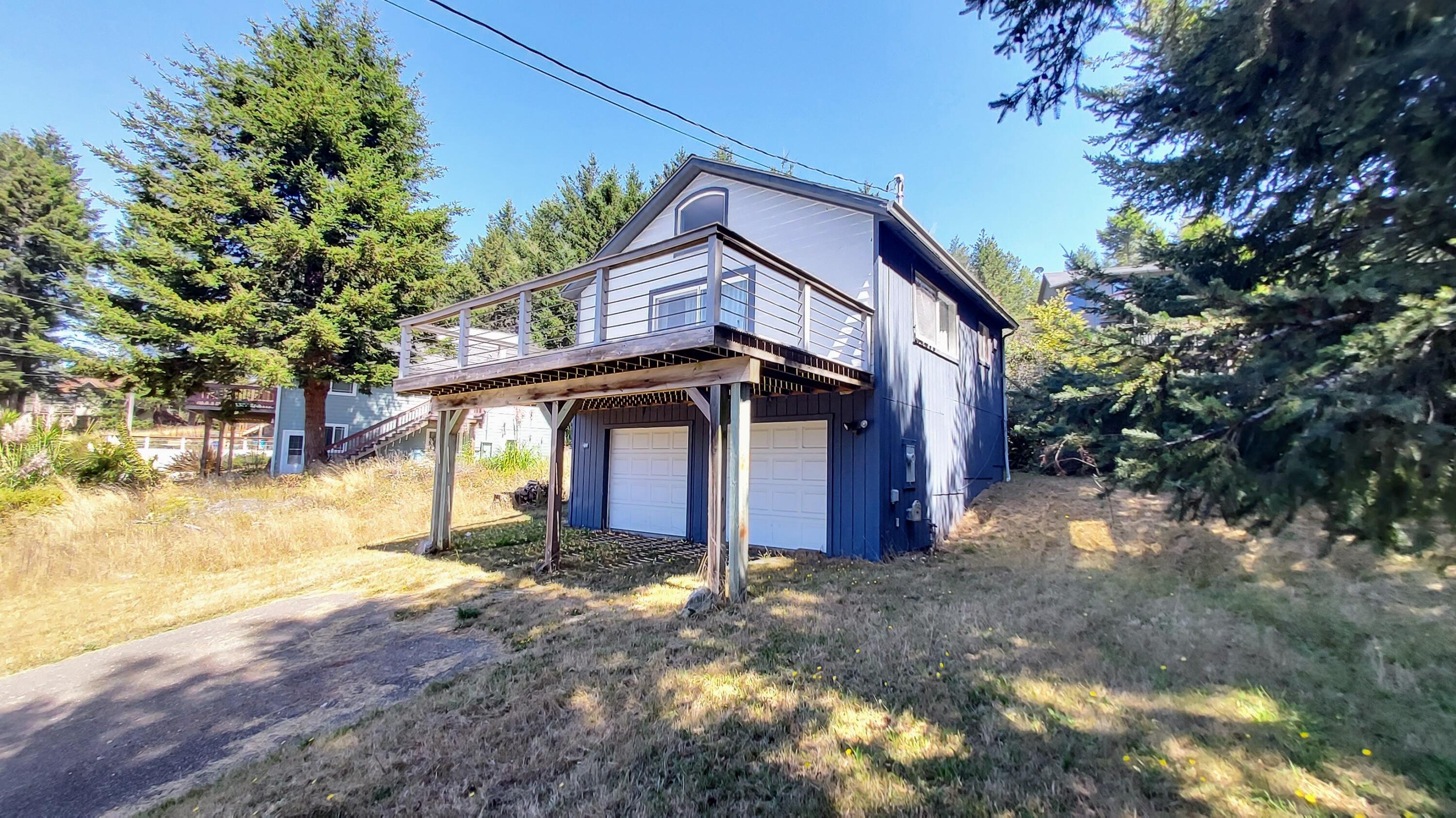 400 Seafoam Road Whitethorn, CA 95589 - Photo 46 of 57