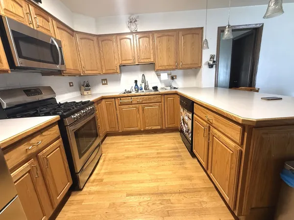 $429,000 | 3044 Halifax Avenue, Westchester, IL 60154