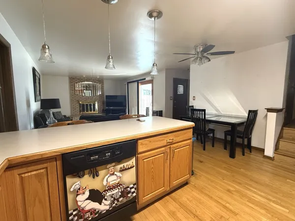 $429,000 | 3044 Halifax Avenue, Westchester, IL 60154