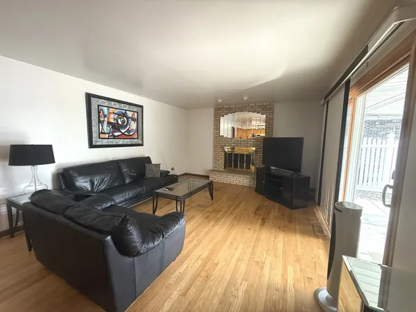 $429,000 | 3044 Halifax Avenue, Westchester, IL 60154