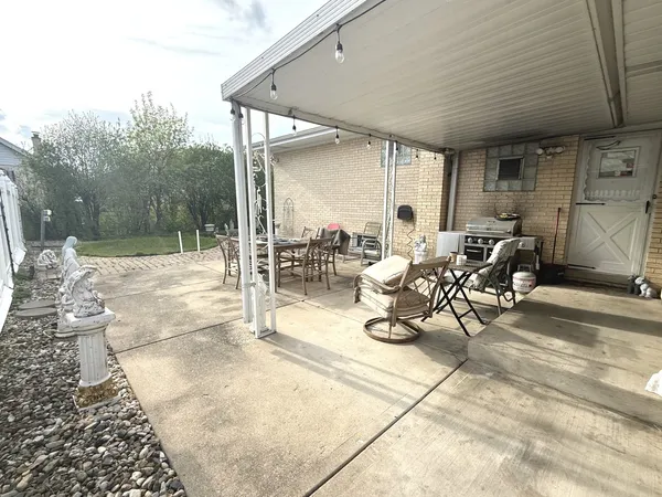 $429,000 | 3044 Halifax Avenue, Westchester, IL 60154