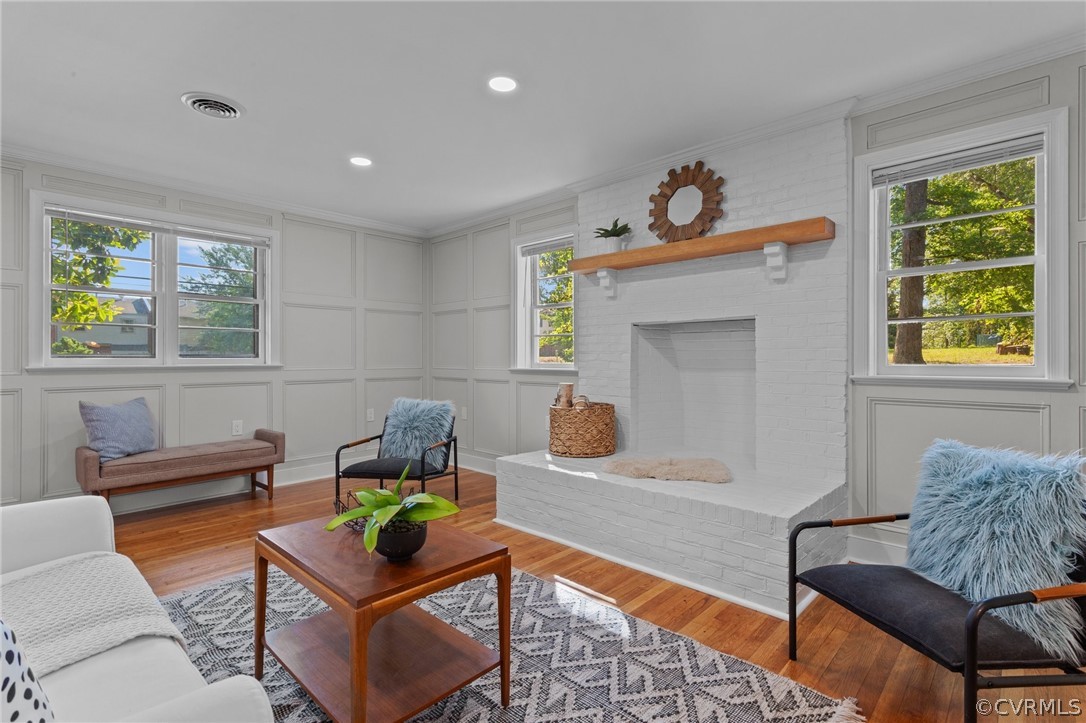 3910 Turner Road Chesterfield, VA 23832 - Photo 20 of 37 a living room with furniture and a window