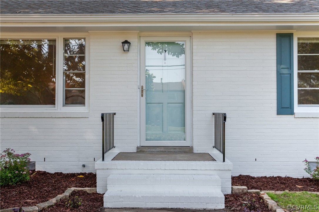 3910 Turner Road Chesterfield, VA 23832 - Photo 6 of 37 a front view of a house with a yard