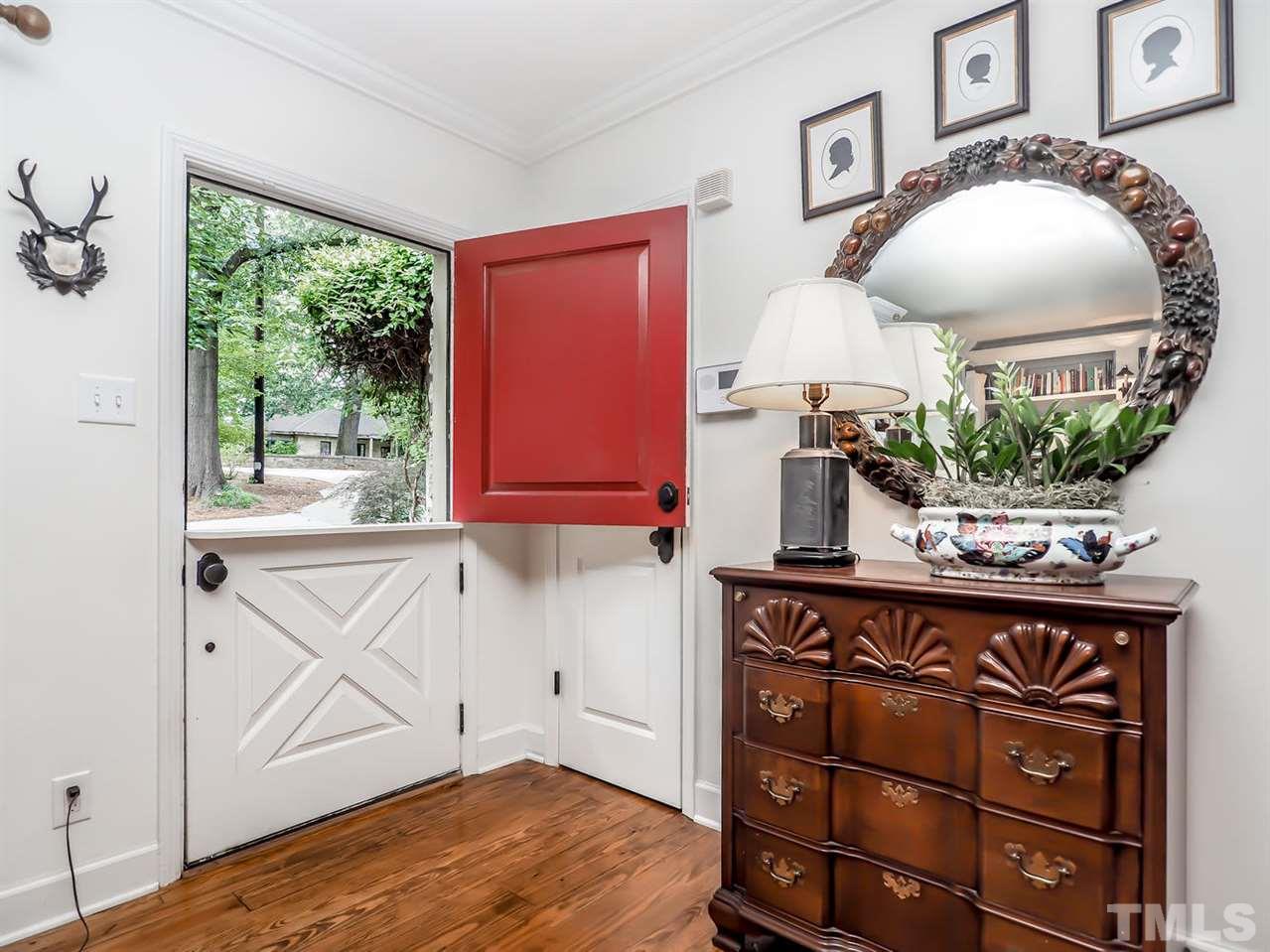 901 Lake Boone Trail Raleigh, NC 27607 - Photo 5 of 30