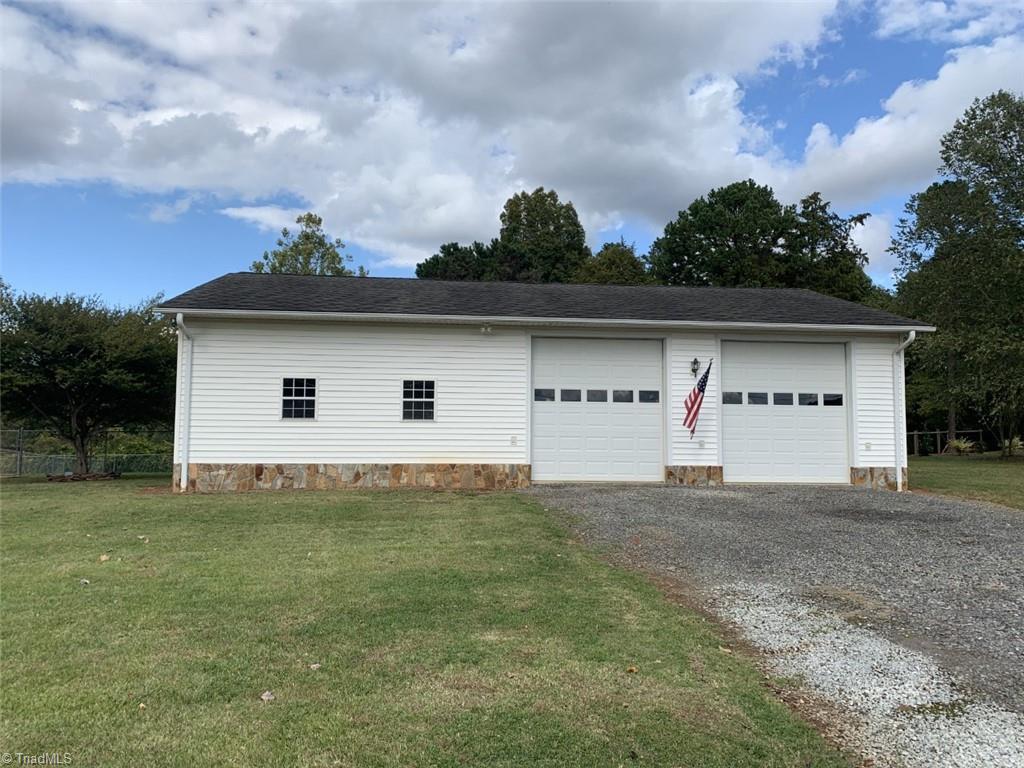 3795 Quaker Church Road Pinnacle, NC 27043 - Photo 17 of 19