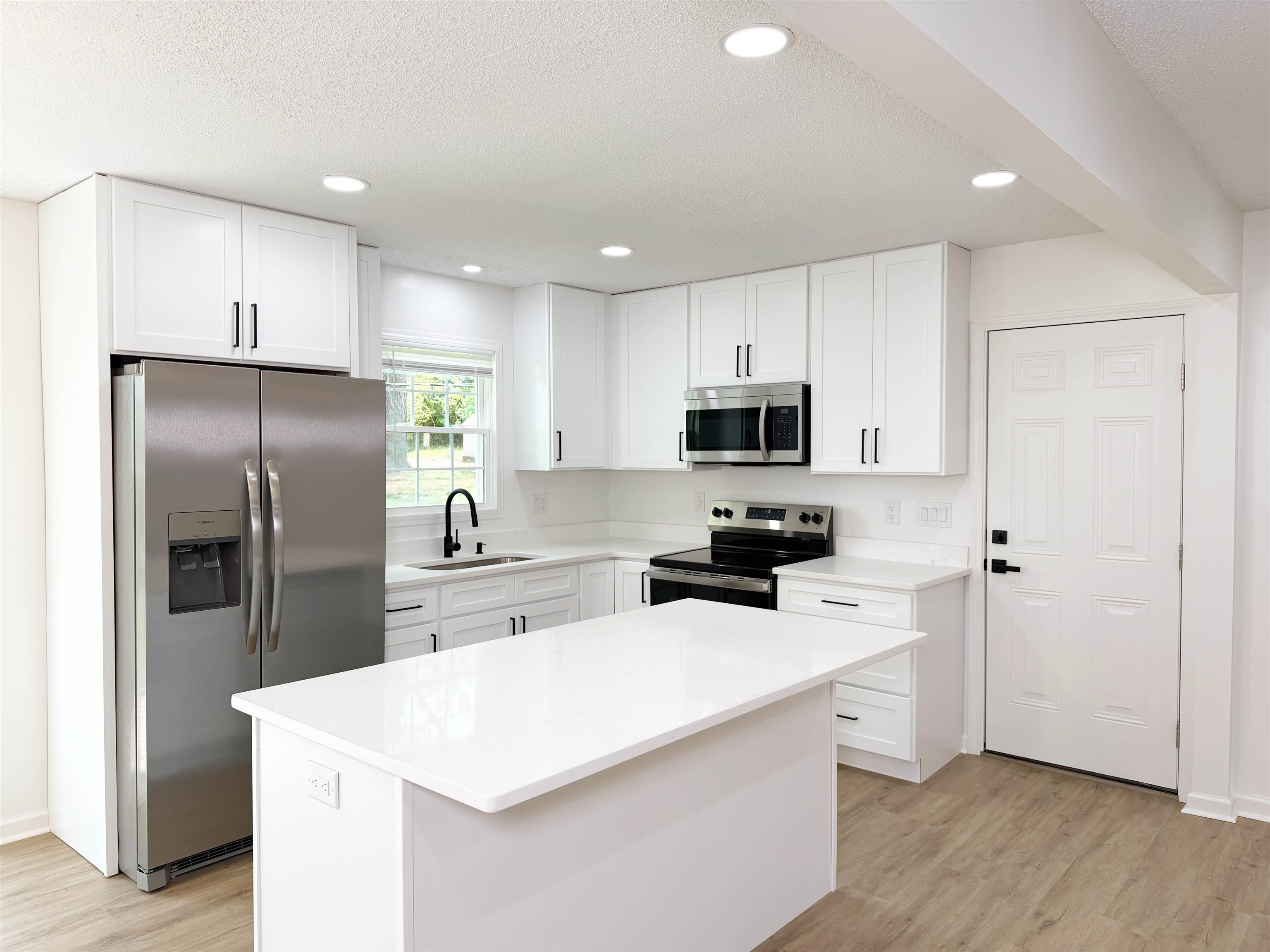 116 Hickory Hill Drive Inman, SC 29349 - Photo 7 of 29 Kitchen