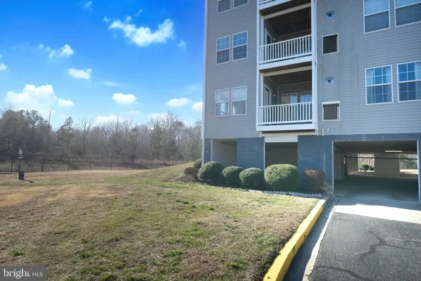 $214,000 | 45521 Westmeath Way, Unit E13, Great Mills, MD 20634
