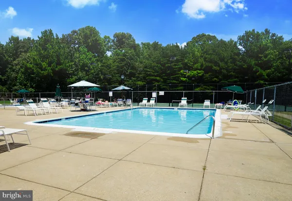$214,000 | 45521 Westmeath Way, Unit E13, Great Mills, MD 20634