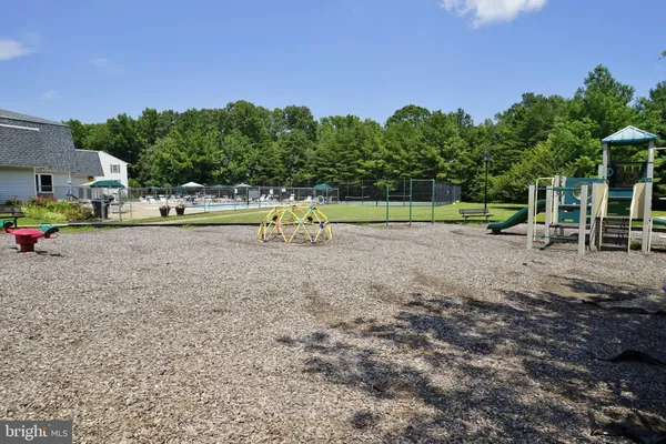 $214,000 | 45521 Westmeath Way, Unit E13, Great Mills, MD 20634