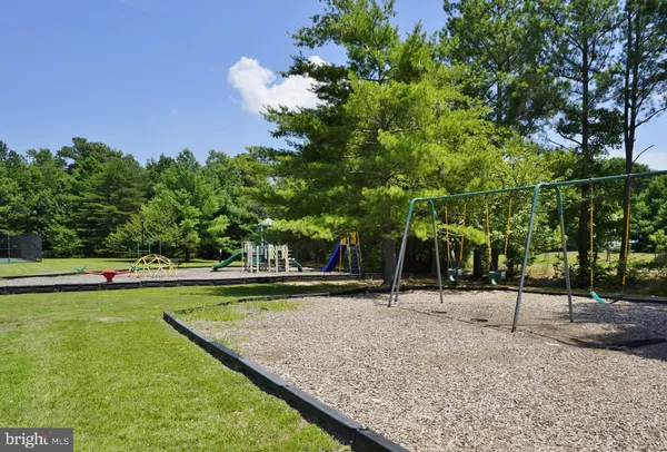 $214,000 | 45521 Westmeath Way, Unit E13, Great Mills, MD 20634
