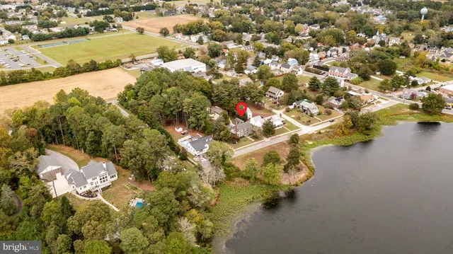 $799,900 | 204 Lake Drive, Milton, DE 19968