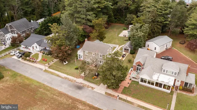 $799,900 | 204 Lake Drive, Milton, DE 19968