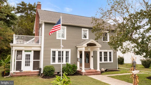 $799,900 | 204 Lake Drive, Milton, DE 19968