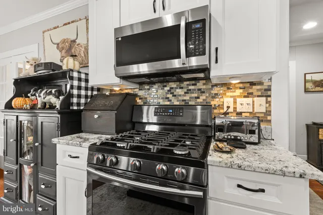 $799,900 | 204 Lake Drive, Milton, DE 19968