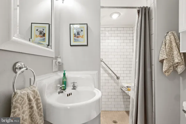 $799,900 | 204 Lake Drive, Milton, DE 19968