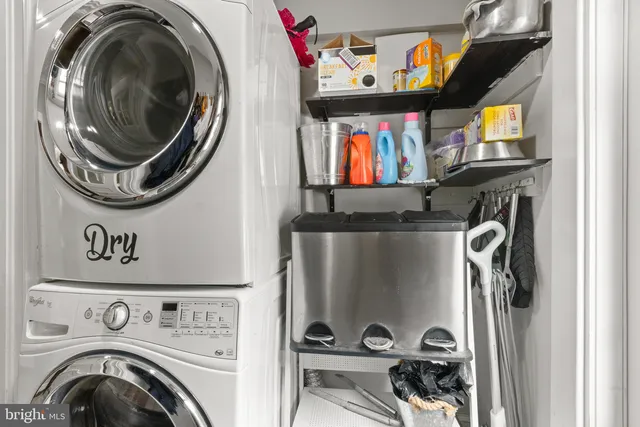 $799,900 | 204 Lake Drive, Milton, DE 19968