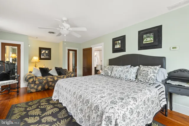 $799,900 | 204 Lake Drive, Milton, DE 19968