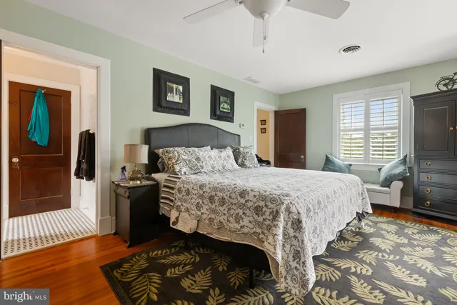 $799,900 | 204 Lake Drive, Milton, DE 19968