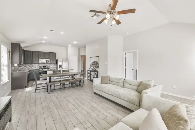 $255,000 | 3127 Everwood Trail, Rosenberg, TX 77471