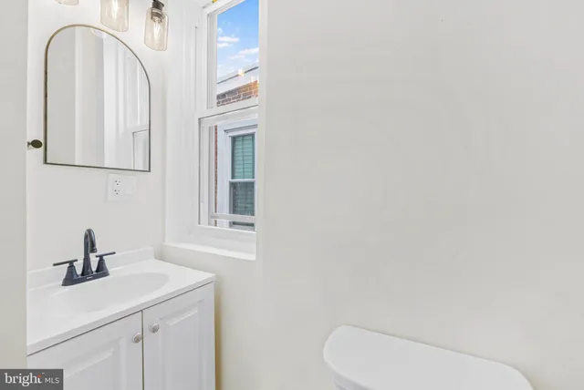 $1,900 | 5736 Leonard Street, Philadelphia, PA 19149