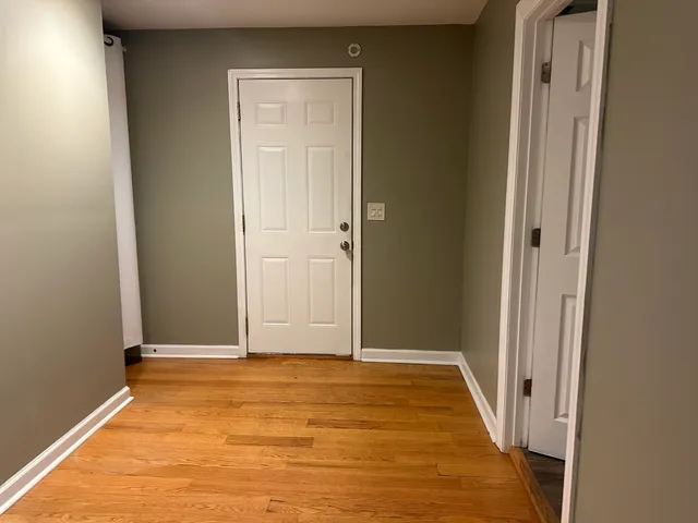 $2,800 | 1600 West 55th Street, La Grange, IL 60525