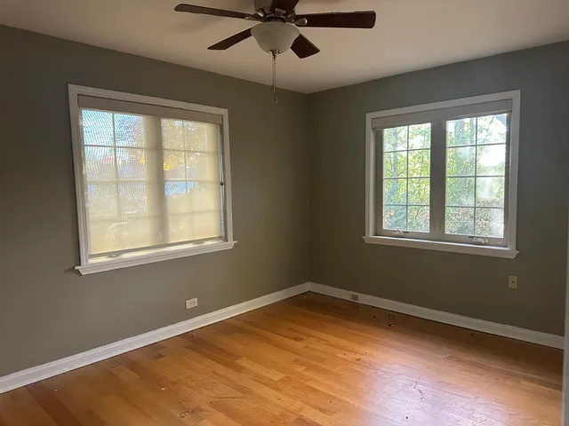 $2,800 | 1600 West 55th Street, La Grange, IL 60525