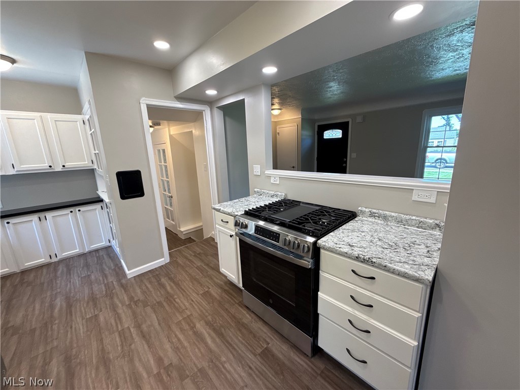 190 Meriden Road Painesville, OH 44077 - Photo 4 of 22