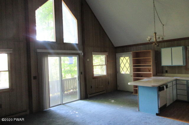 1113 Porter Drive Bushkill, PA 18324 - Photo 14 of 36
