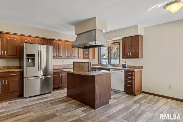 $249,900 | 161 Cypress Point Drive, Springfield, IL 62704