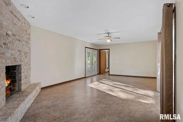 $249,900 | 161 Cypress Point Drive, Springfield, IL 62704