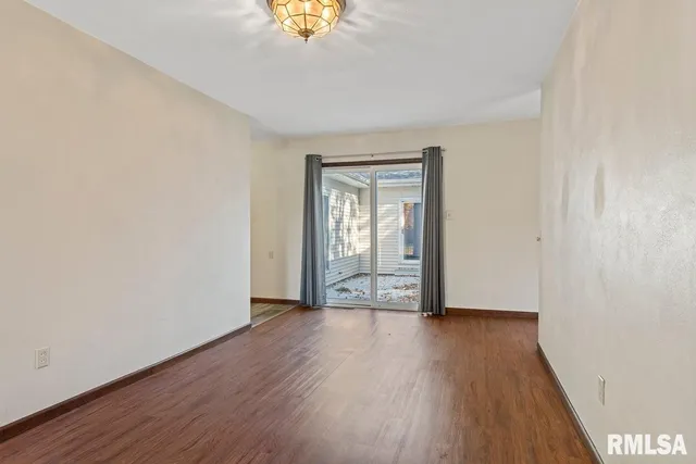 $249,900 | 161 Cypress Point Drive, Springfield, IL 62704