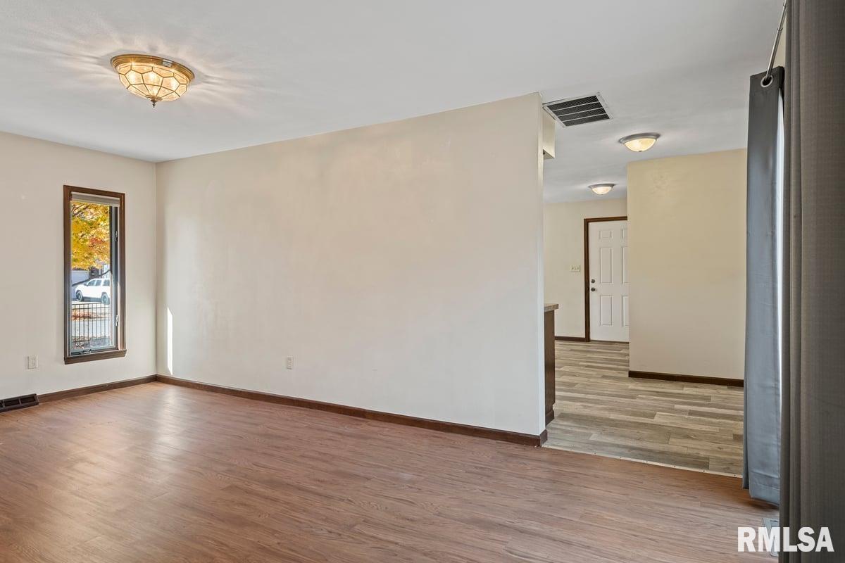 161 Cypress Point Drive Springfield, IL 62704 - Photo 21 of 44