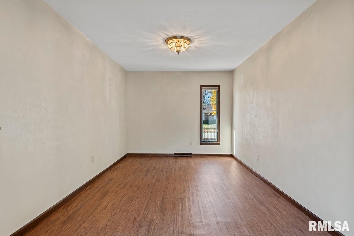 161 Cypress Point Drive Springfield, IL 62704 - Photo 22 of 44