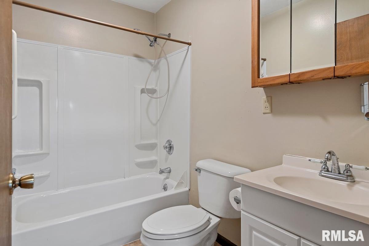 161 Cypress Point Drive Springfield, IL 62704 - Photo 25 of 44