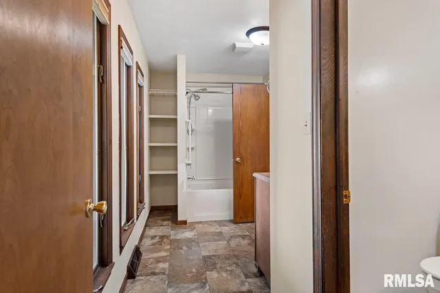 $249,900 | 161 Cypress Point Drive, Springfield, IL 62704