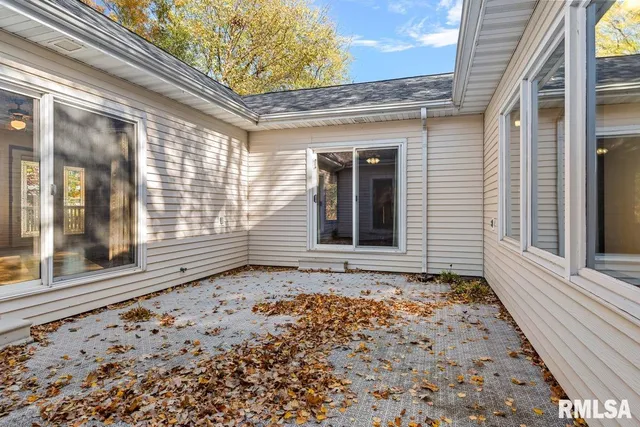 $249,900 | 161 Cypress Point Drive, Springfield, IL 62704