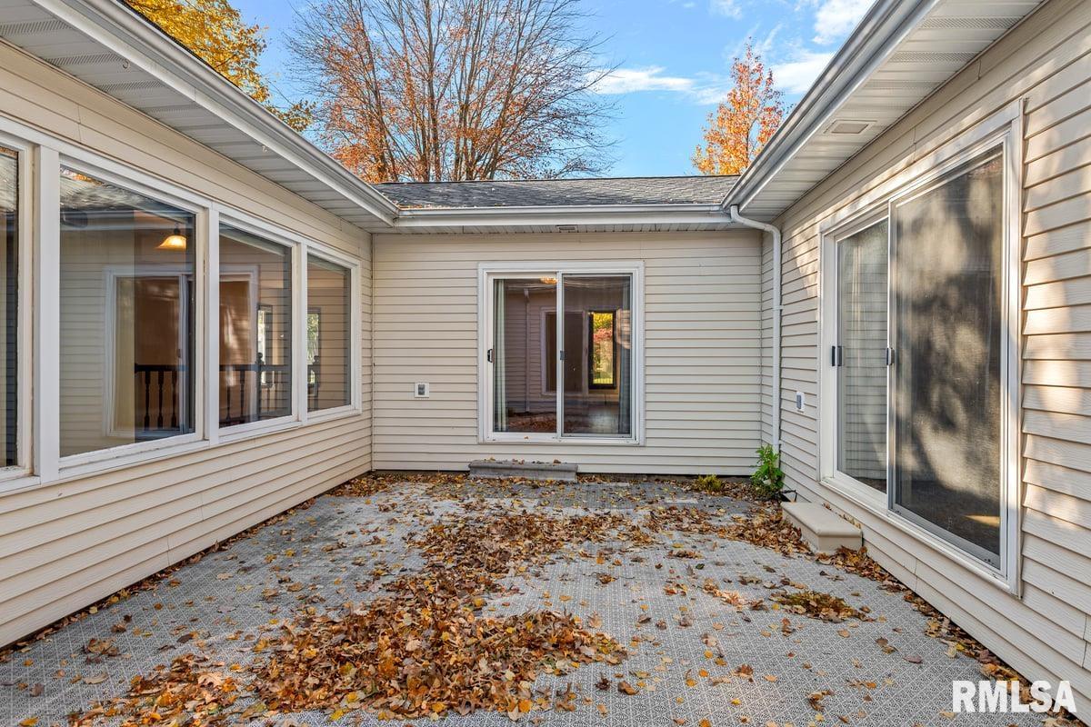 161 Cypress Point Drive Springfield, IL 62704 - Photo 38 of 44