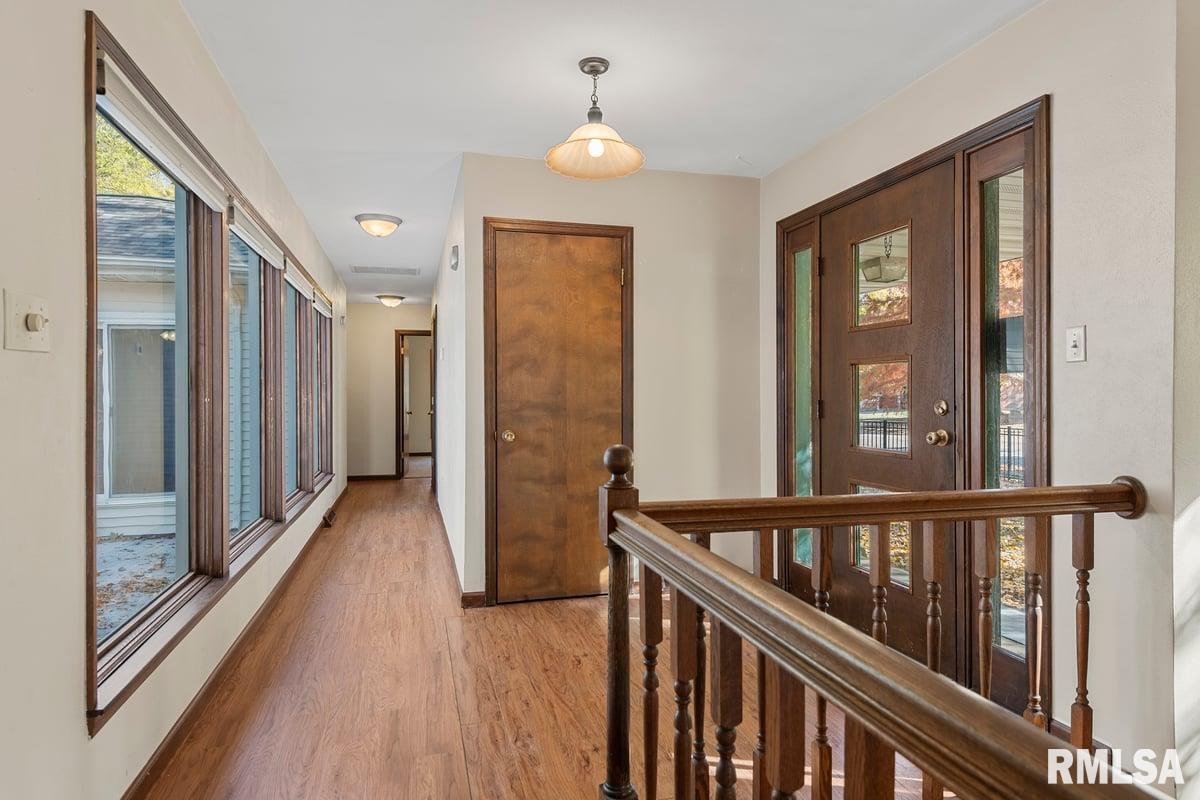 161 Cypress Point Drive Springfield, IL 62704 - Photo 6 of 44