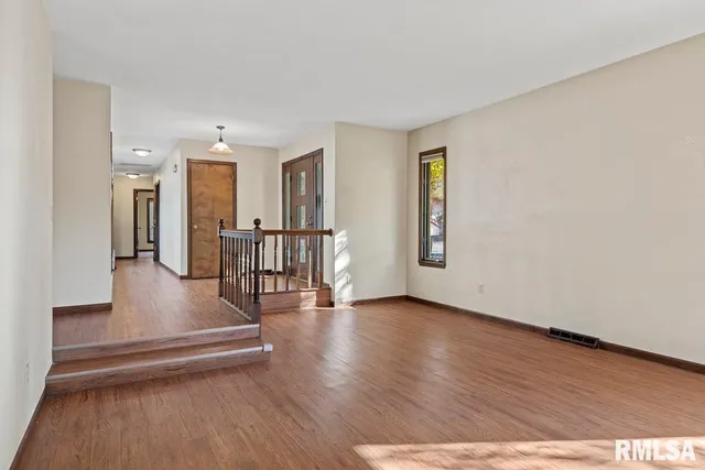 $249,900 | 161 Cypress Point Drive, Springfield, IL 62704