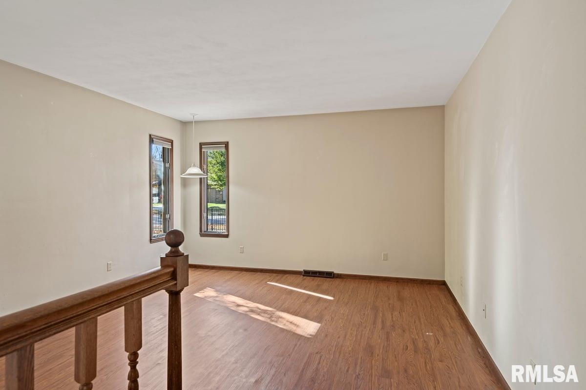 161 Cypress Point Drive Springfield, IL 62704 - Photo 10 of 44