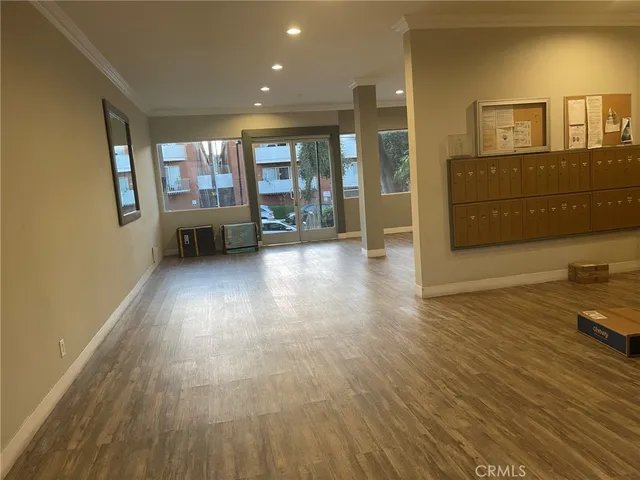 a view of livingroom with furniture and windows
