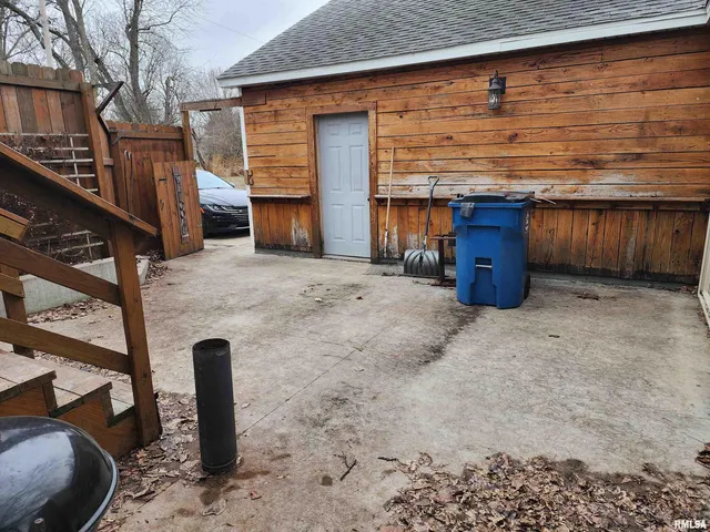 $157,000 | 305 Simpson Street, Mechanicsburg, IL 62545