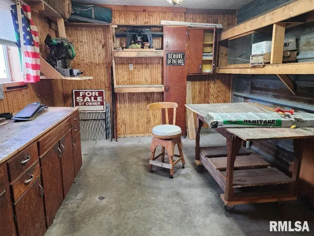 $157,000 | 305 Simpson Street, Mechanicsburg, IL 62545