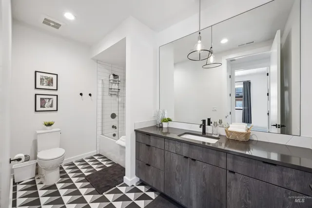 $429,900 | 3850 East Haystack Street, Unit 107, Boise, ID 83716