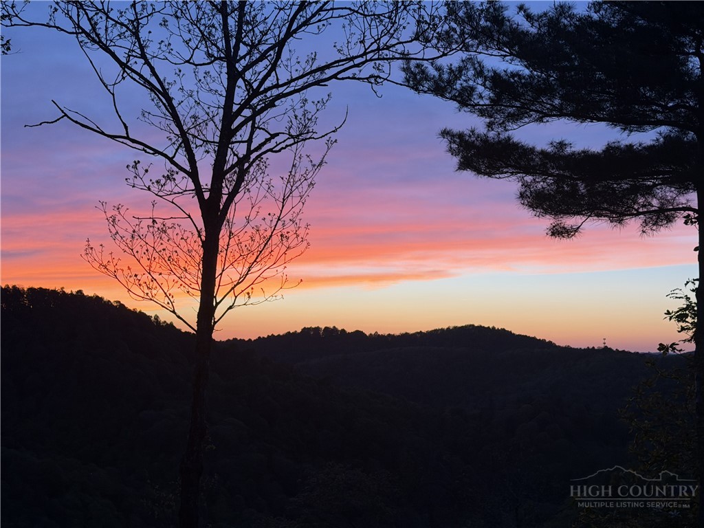186 Sunset Ridge Drive Boone, NC 28607 - Photo 10 of 50